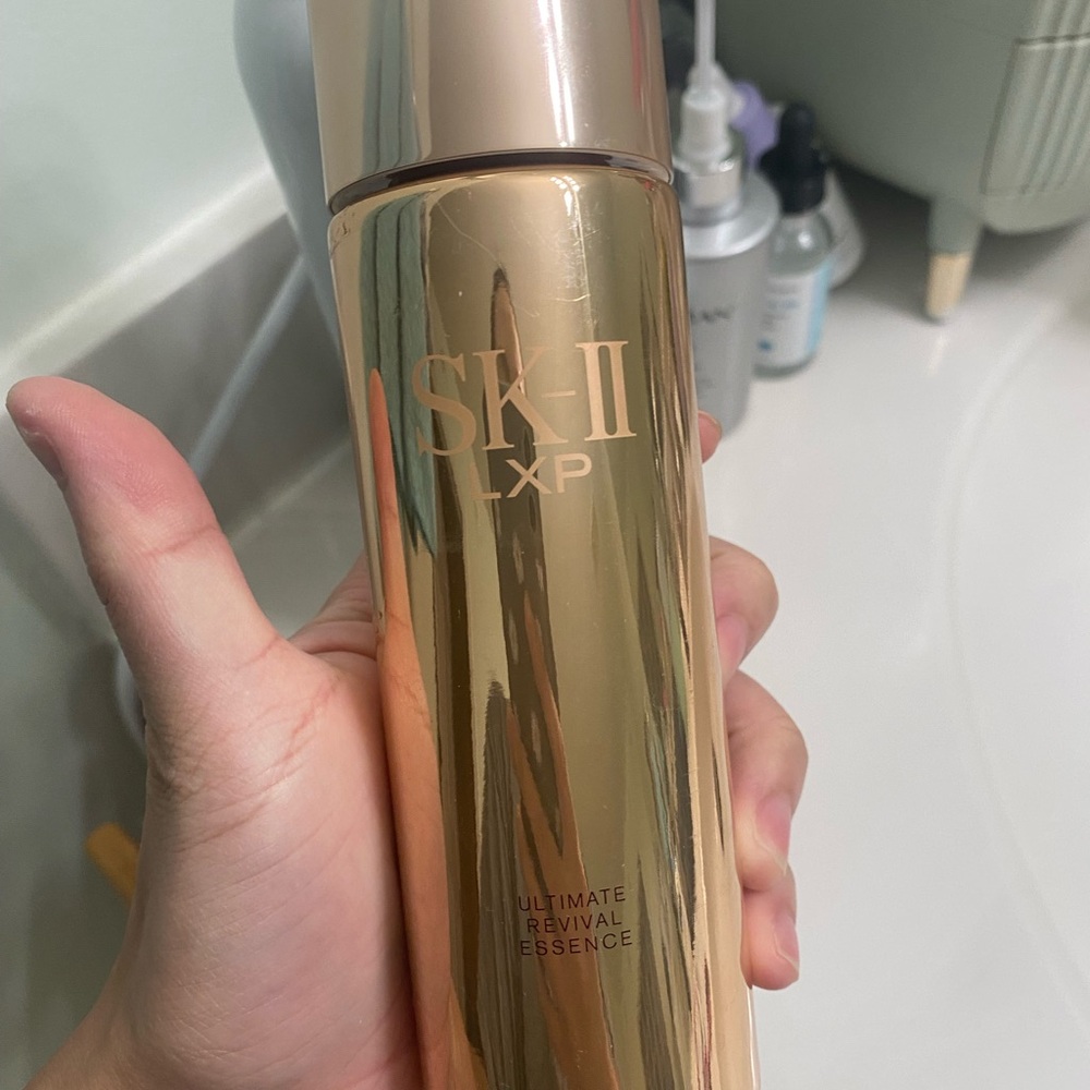 XP Ultimate Revival Essence - Gold Radiance